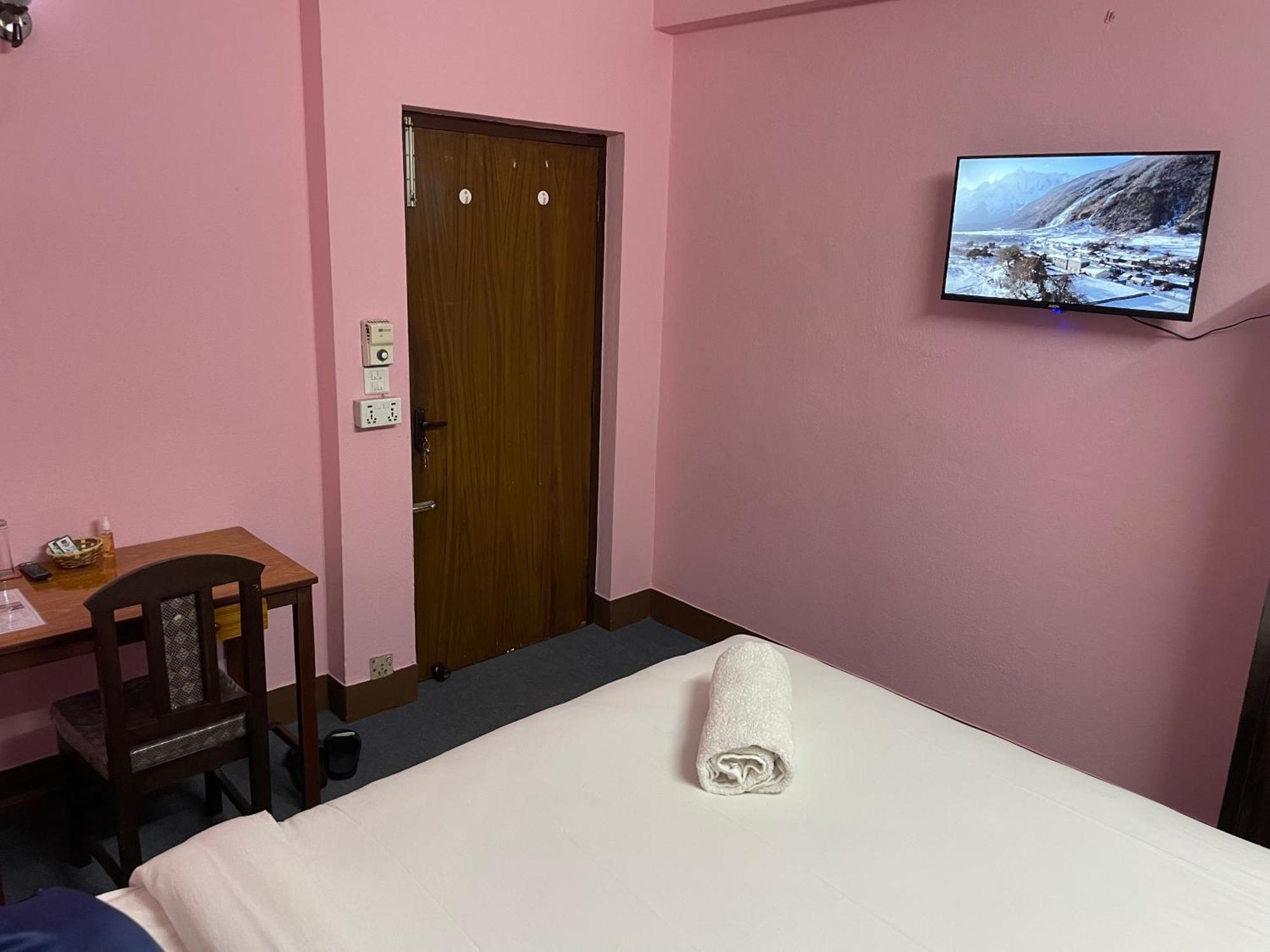 Andrew Home Kathmandu Ngoại thất bức ảnh