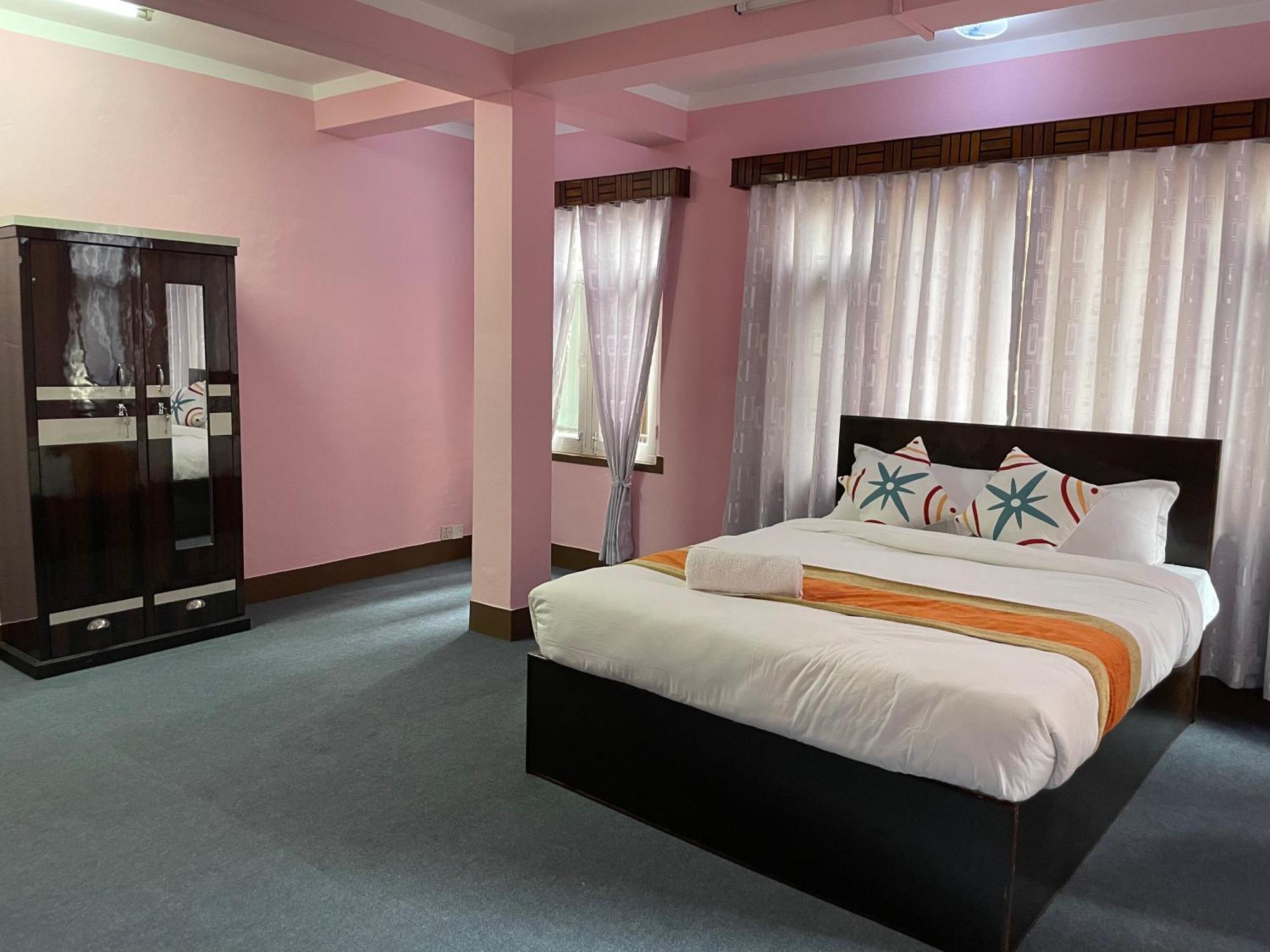 Andrew Home Kathmandu Ngoại thất bức ảnh